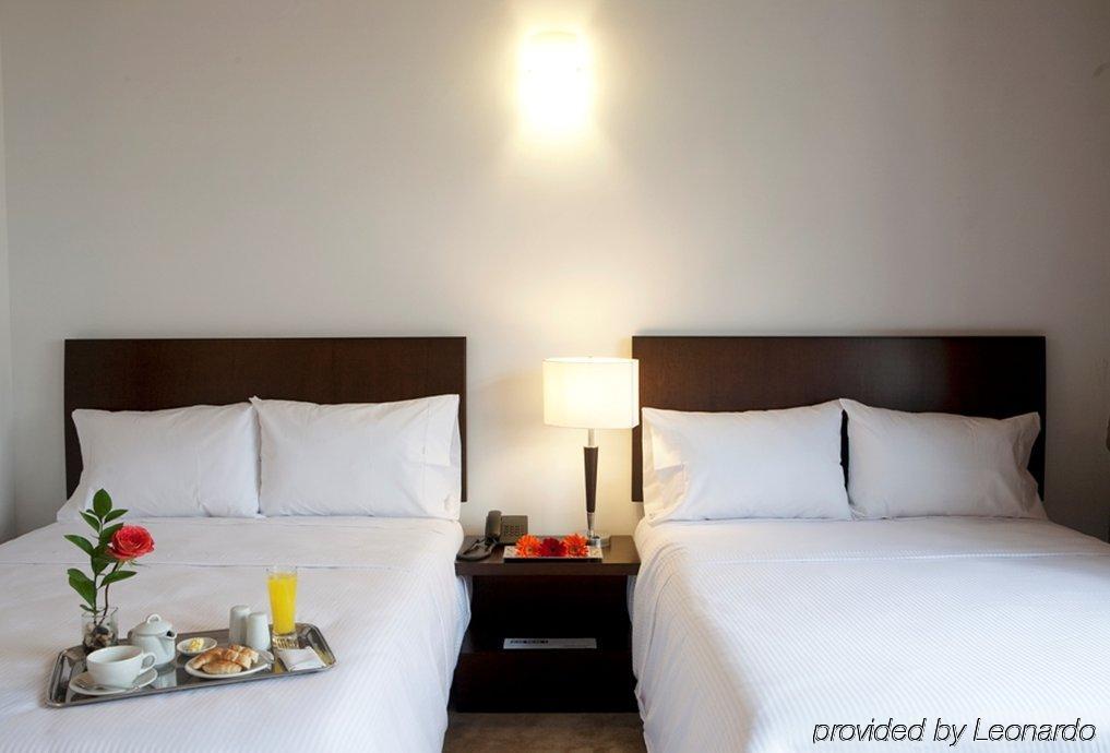 Hotel Casa De La Botica Богота Номер фото