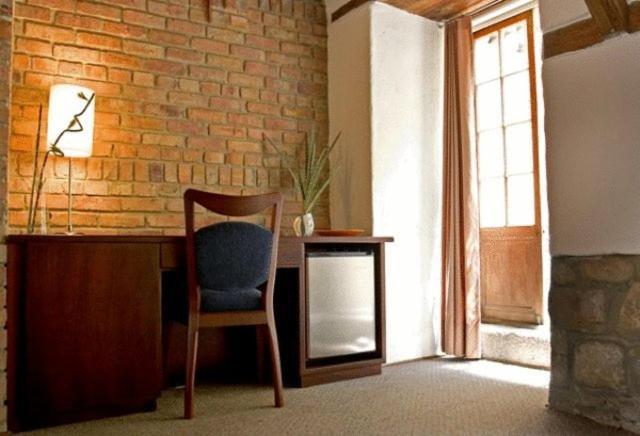 Hotel Casa De La Botica Богота Номер фото